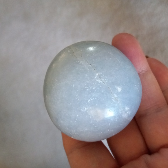 Celestite Palmstone Crystal - Picture 2 of 4